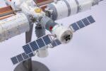Tiangong Space Station Modular Orbital Laboratory 1:90 Model - Image 10