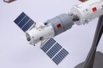 Tiangong Space Station Modular Orbital Laboratory 1:90 Model - Image 14