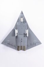 Chengdu J-36 6th-Generation Tailless Stealth Fighter 1:72 Model - Image 14