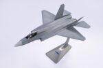 Shenyang J-35A 5th-Generation Stealth Fighter 1:32 Large Scale Model - Image 12