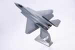 Shenyang J-35A 5th-Generation Stealth Fighter 1:32 Large Scale Model - Image 10