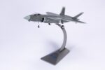 Chengdu J-20 Mighty Dragon 5th-Generation Stealth Fighter 1:48 Model - Image 9