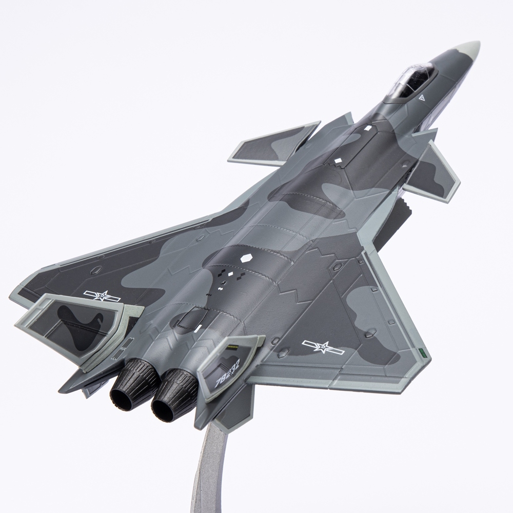 J-20 stealth fighter model 1:100 J-20 stealth fighter model 1:100
