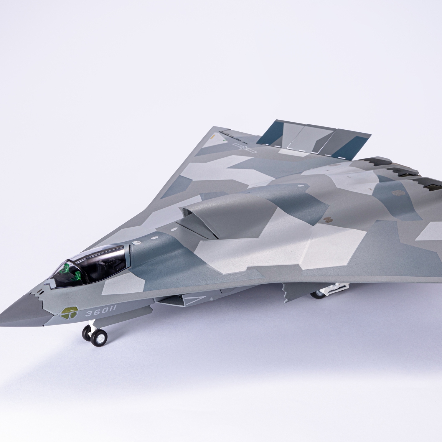 Chengdu J-36 Sixth-Gen Fighter Jet Model Chengdu J-36 Sixth-Gen Fighter Jet Model