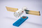Tianhe Core Module Chinese Space Station 1:50 Scale Model - Image 4
