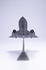 Lockheed SR-71 Blackbird Strategic Reconnaissance Aircraft Model 1:72 Scale - Image 2