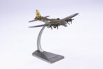 Boeing B-17 Flying Fortress WWII Bomber Model 1:200 Scale - Image 12